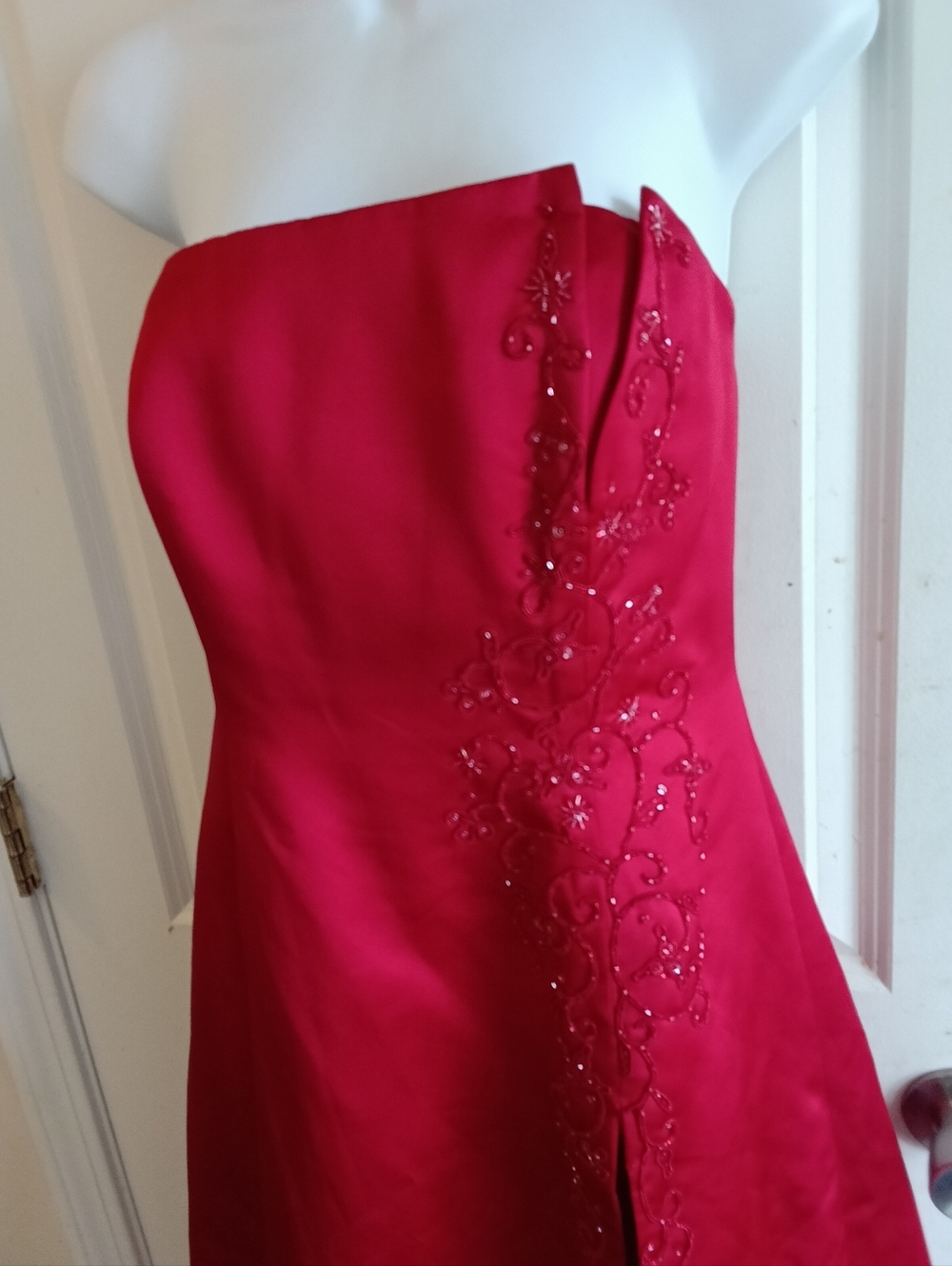 DAVID'S BRIDAL Strapless Red Evening Gown SIZE 8 - Picture 7 of 15